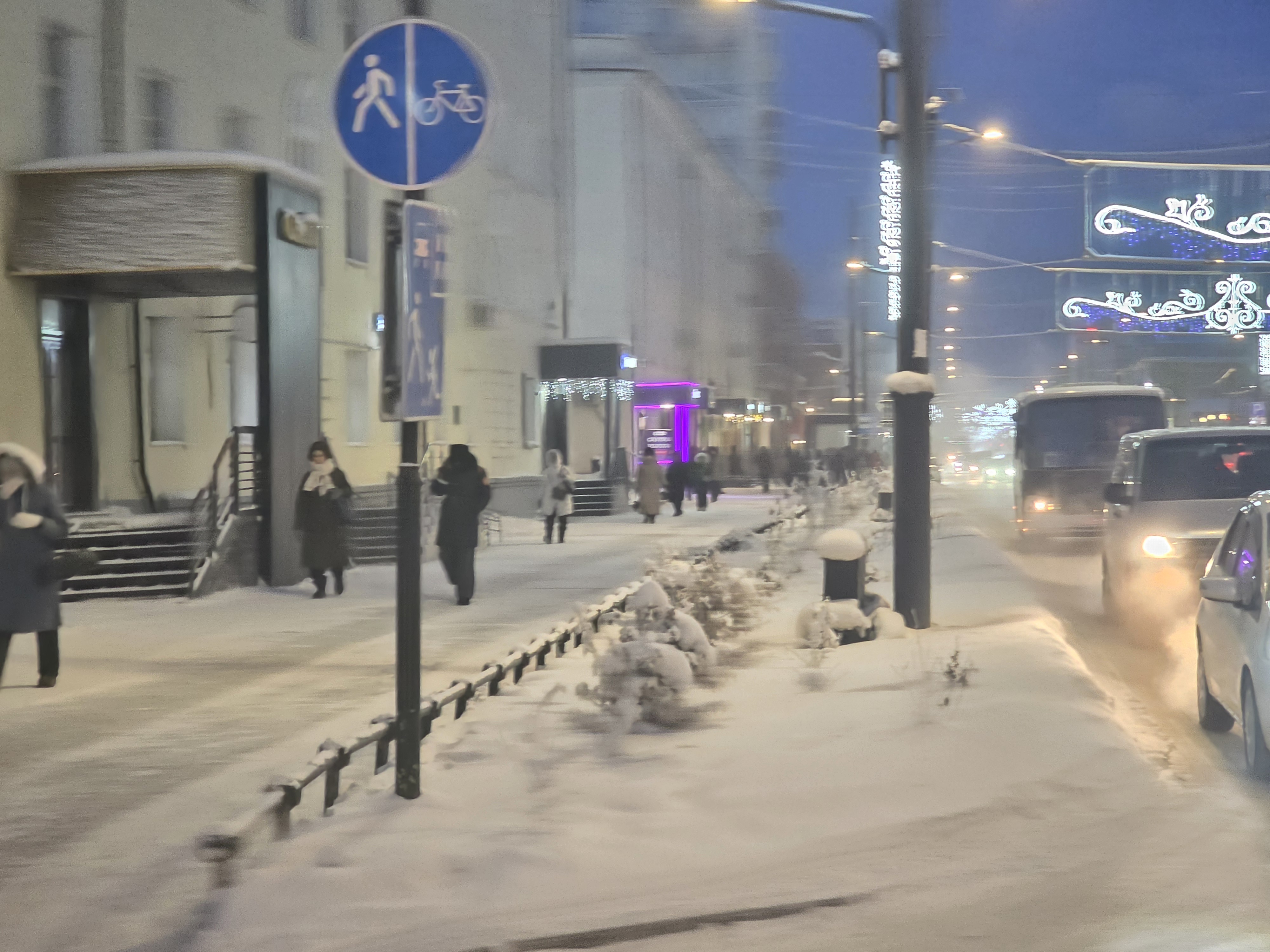 Входная группа формата Street Retail